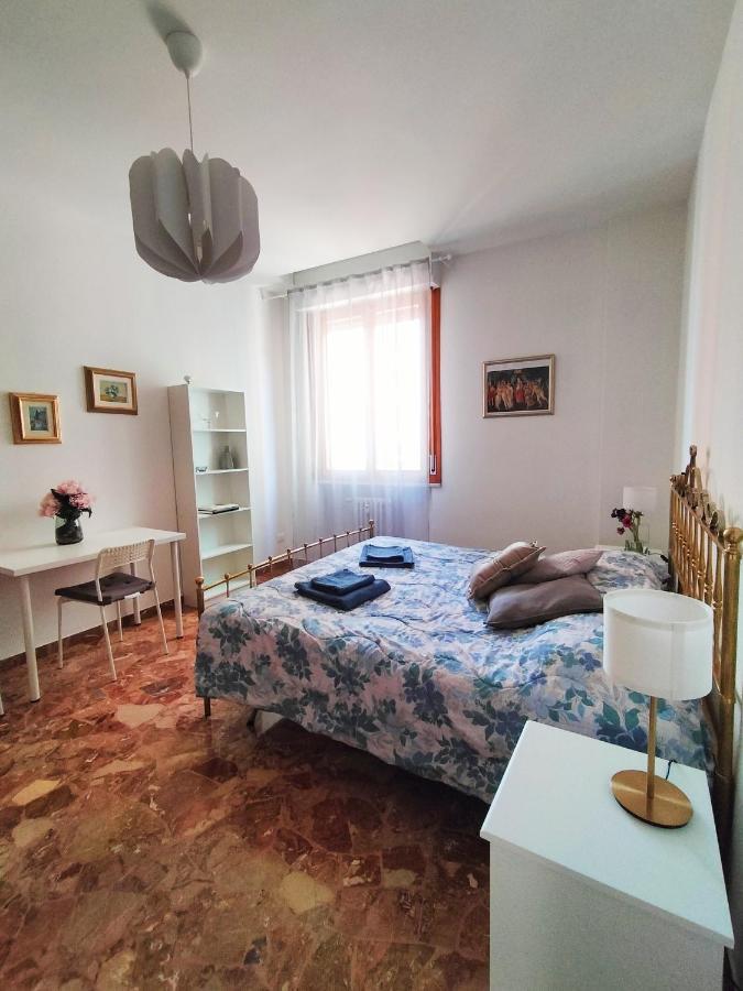 Liz'S House, Appartamento Super Servito A Firenze エクステリア 写真